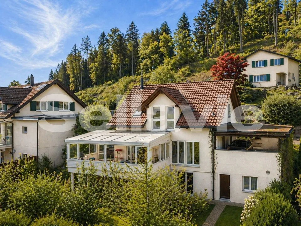 Einzigartiges Zuhause in Madetswil: Wintergarten, Sauna & vieles mehr!