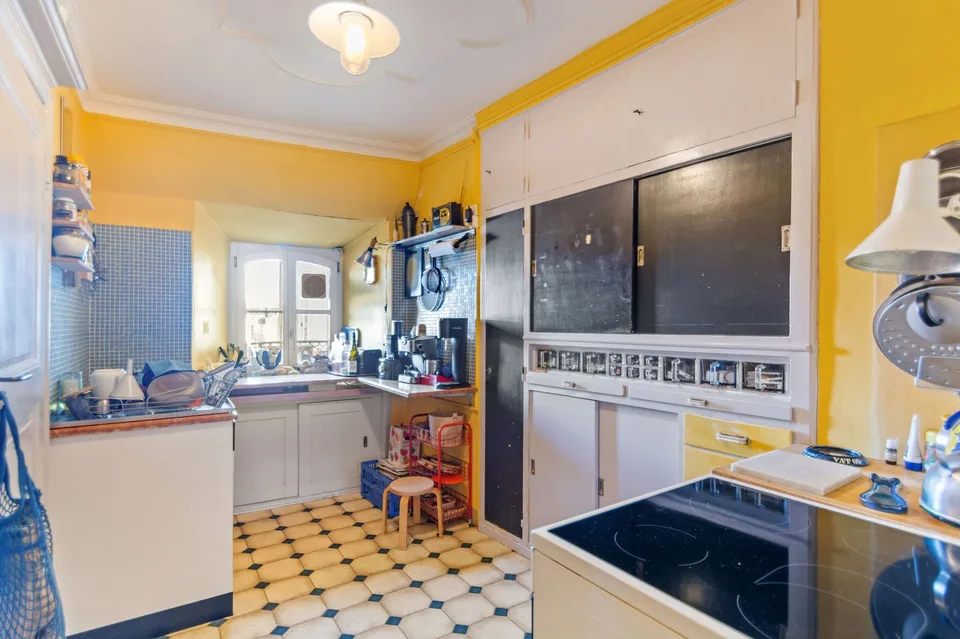 Maison de caractère de 9.5 pièces avec commerce à Porrentruy