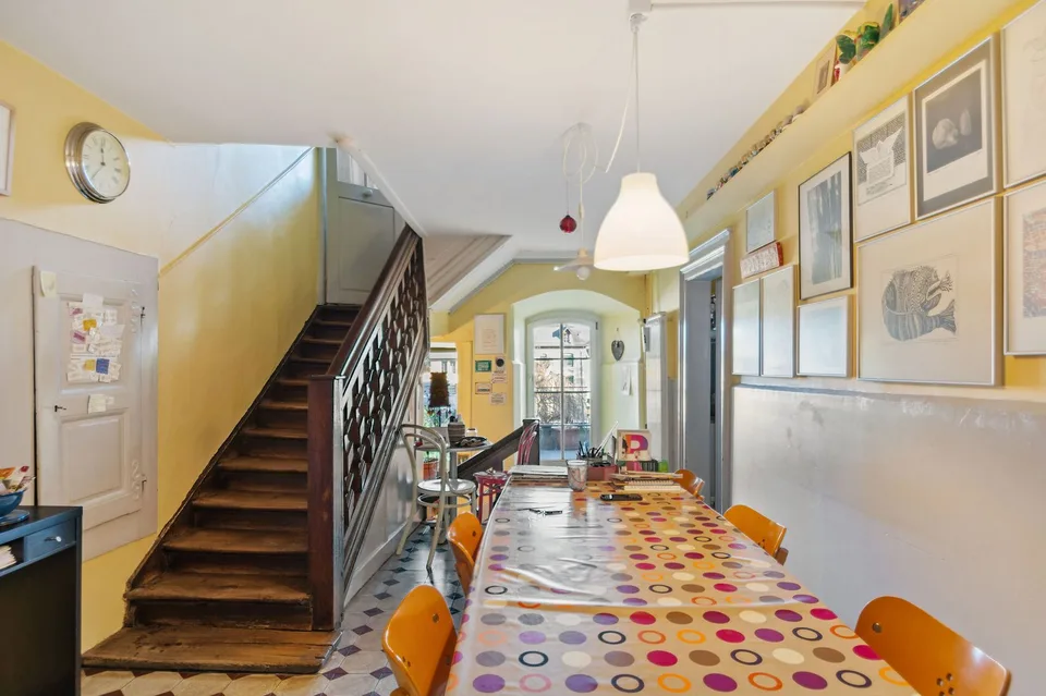 Maison de caractère de 9.5 pièces avec commerce à Porrentruy