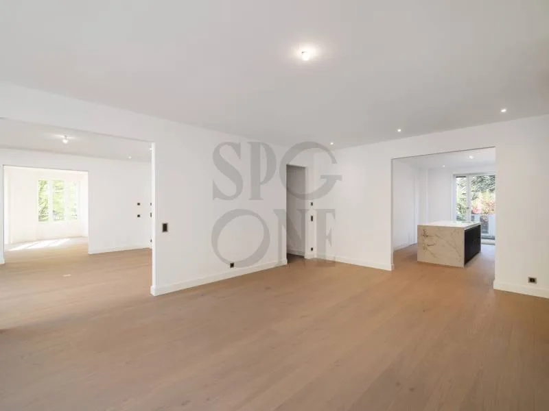 Spacieux appartement entièrement rénové à Champel