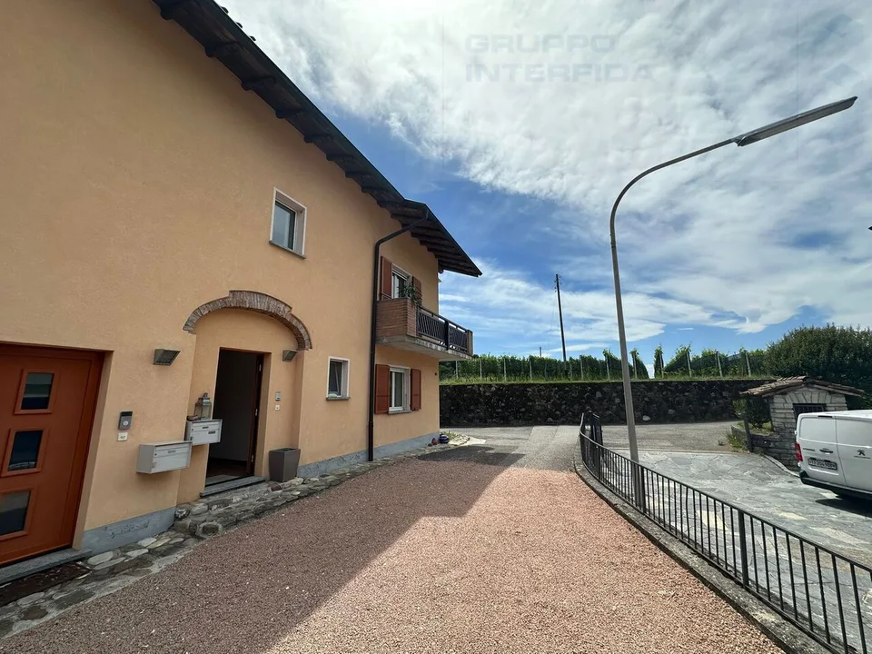 Haus mit drei Ebenen