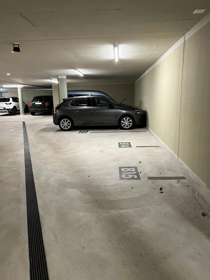 Posto auto per motocicletta in affitto