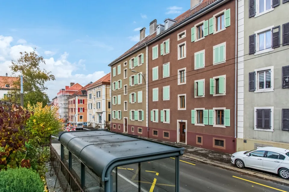 Charmant appartement de 3 pièces au cœur de La Chaux-de-Fonds, complètement rénové