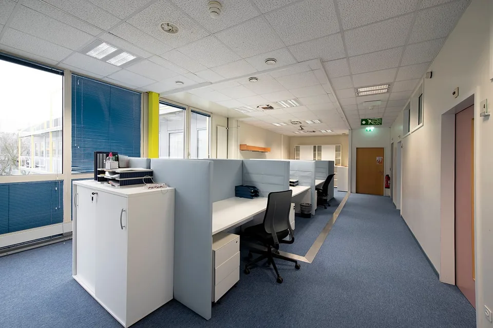 720m2 de bureaux au 2ème étage du CTN 12 à Plan-les-Ouates