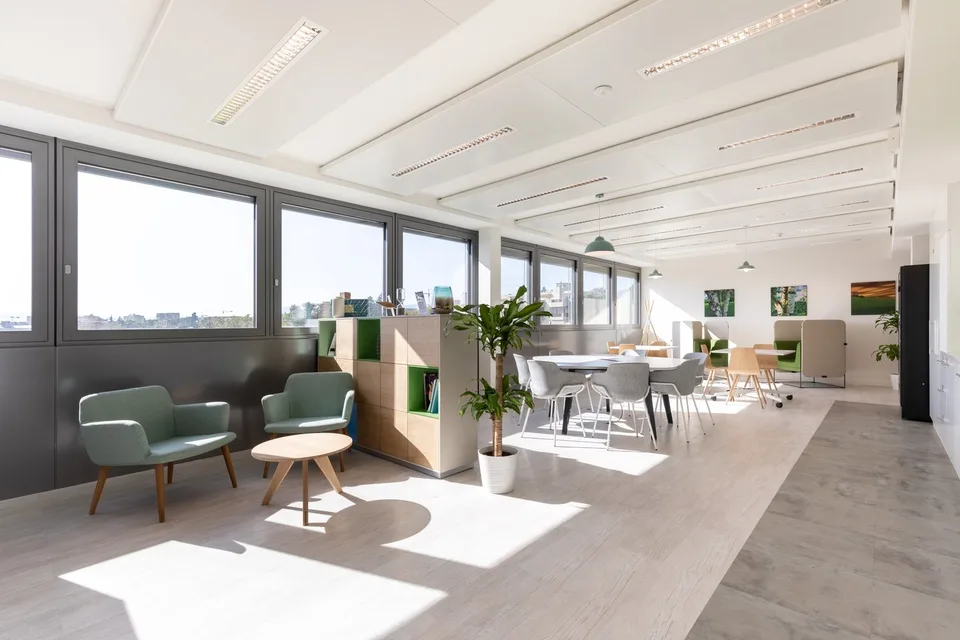 Büro für 10 Personen bei Regus Nations