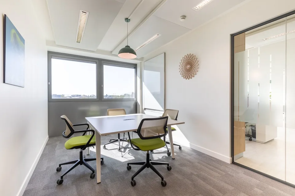 Bureau privé pour 10 à Regus Nations