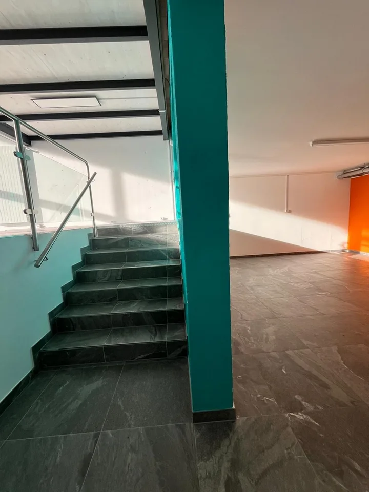 Zu vermieten, ausgestattetes Büro-Atelier mit Kitchenette – Foto 6 von 9