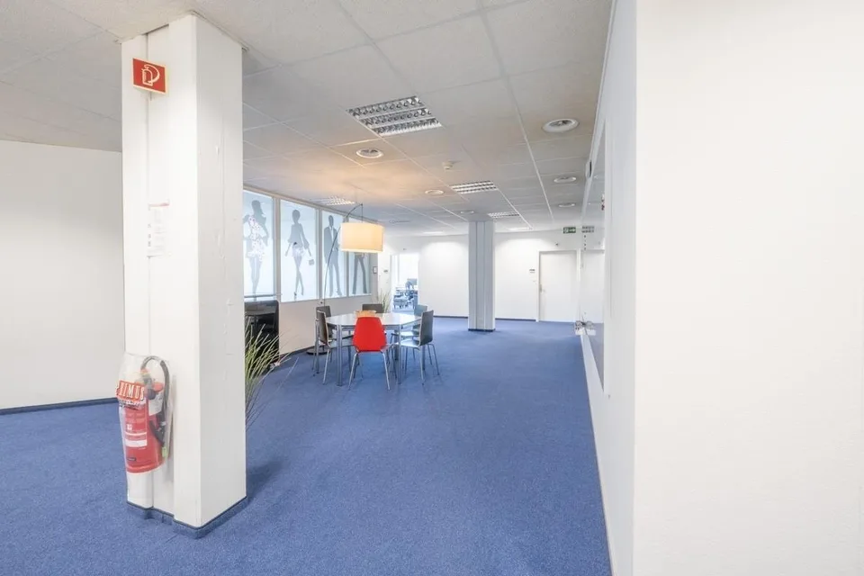 Espace de bureau exclusif avec infrastructure de haute qualité en plein centre-ville