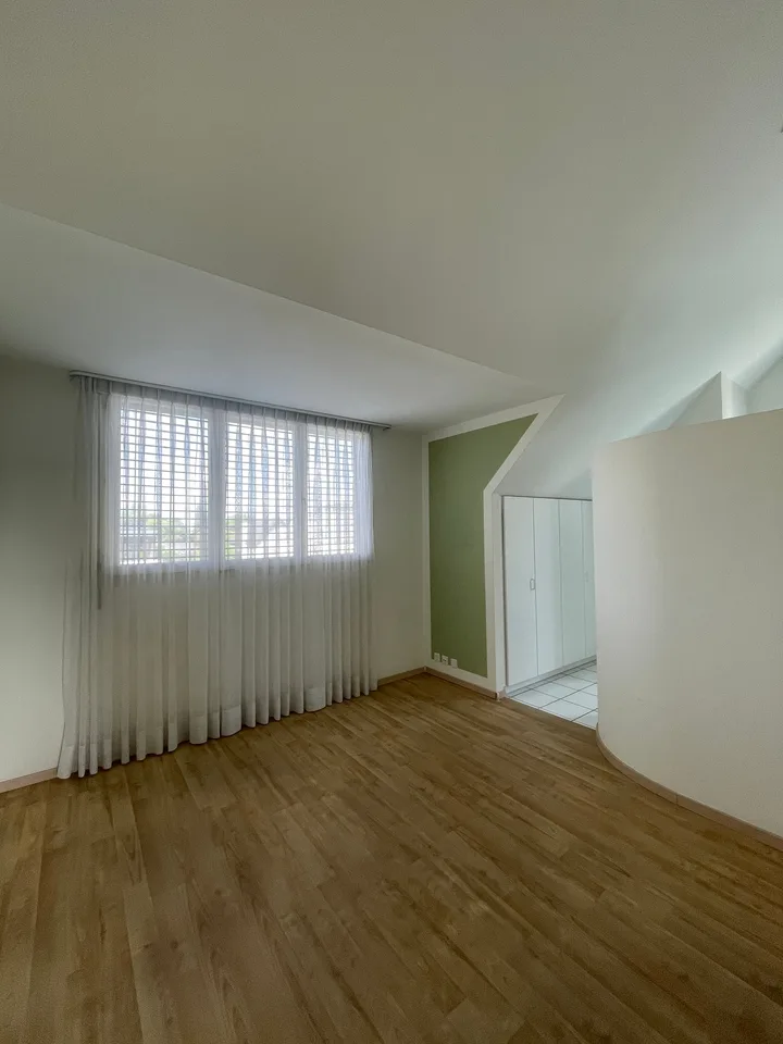 5.5-Zimmer-Maisonette-Wohnung inkl. Garage und Autoabstellplatz – Foto 23 von 30