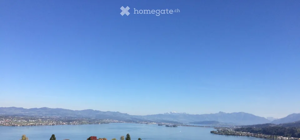 Appartamento luminoso 4.5 locali con vista lago e montagna da sogno a Richterswil