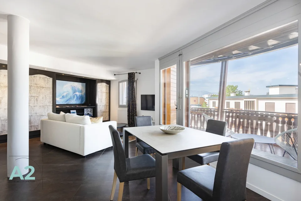 ATTIQUE EN PLEIN CENTRE DE CRANS LOCATION SAISON