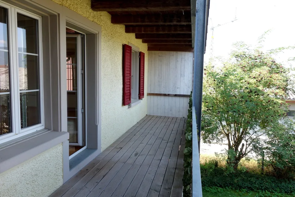 Moderne Altbau 5 1/2 Maisonette Wohnung in ehemaligen Bauernhaus
