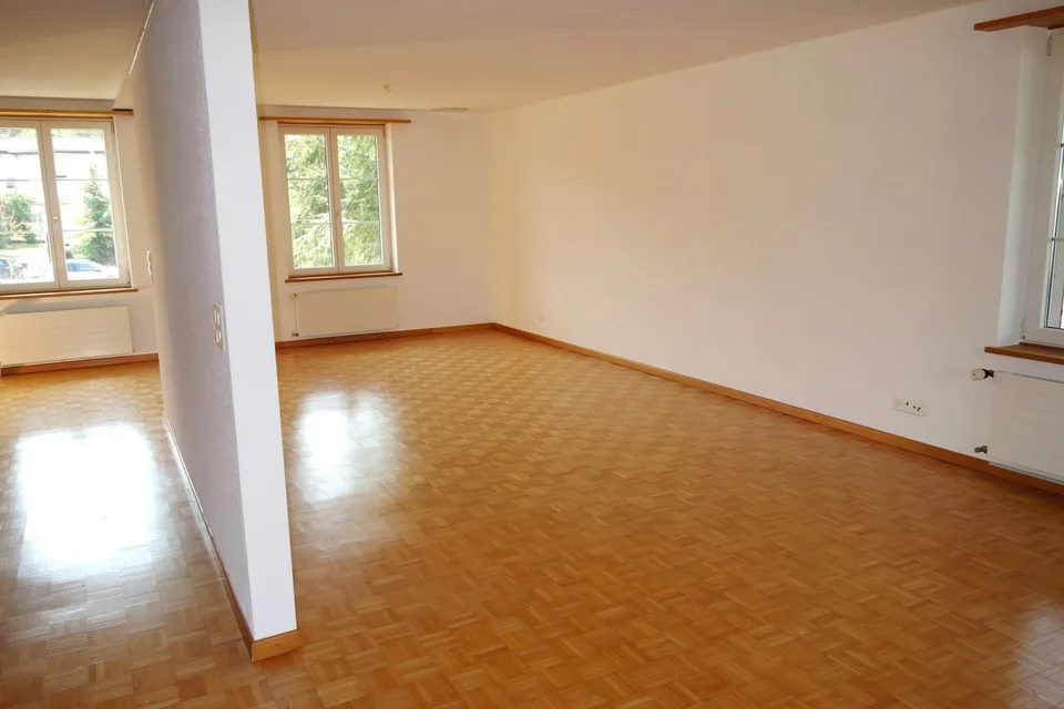 Moderne Altbau 5 1/2 Maisonette Wohnung in ehemaligen Bauernhaus