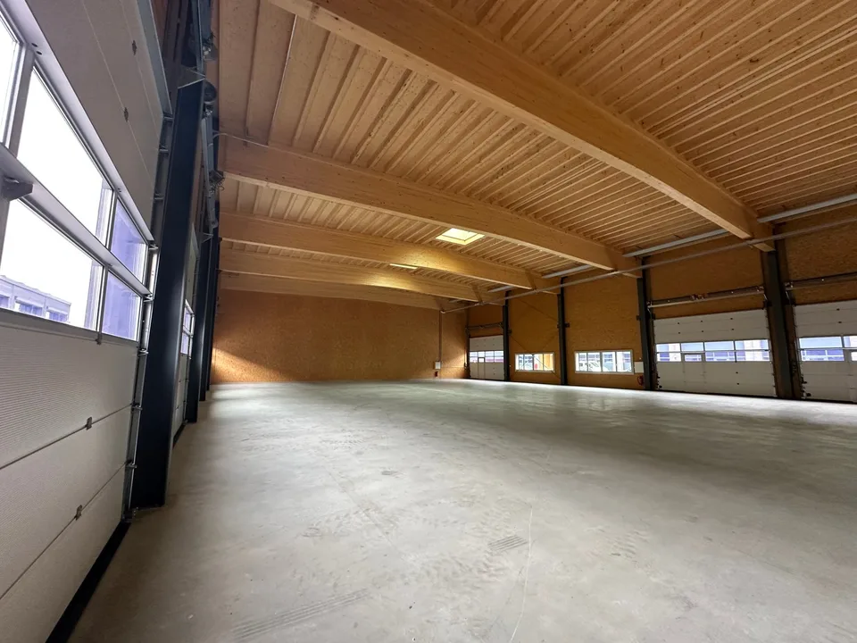 Moderna sala commerciale a Studen in affitto! – foto 6 di 6