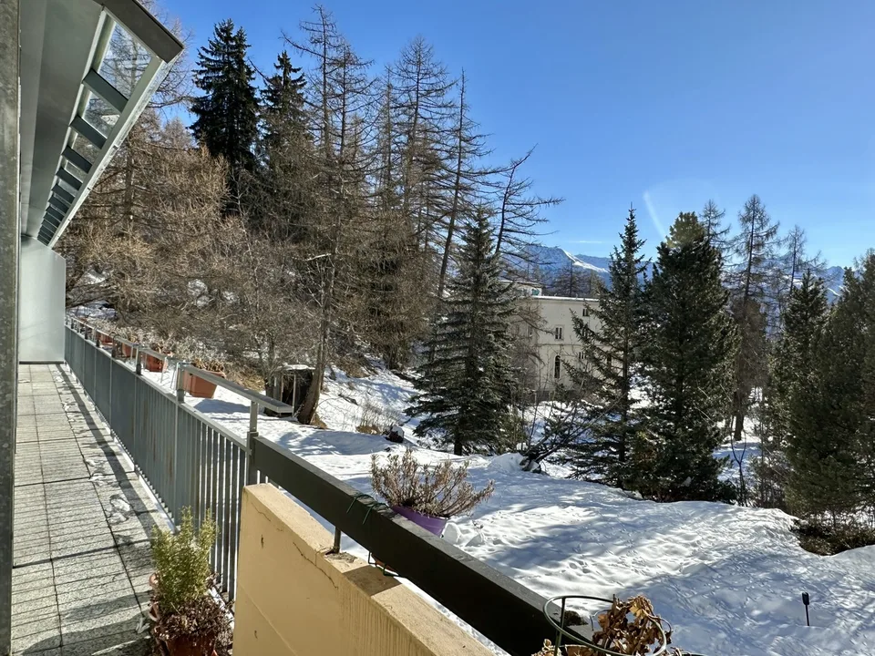 Sehr großes Apartment, 5 Minuten zu Fuß von den violetten Seilbahnen – Foto 8 von 13