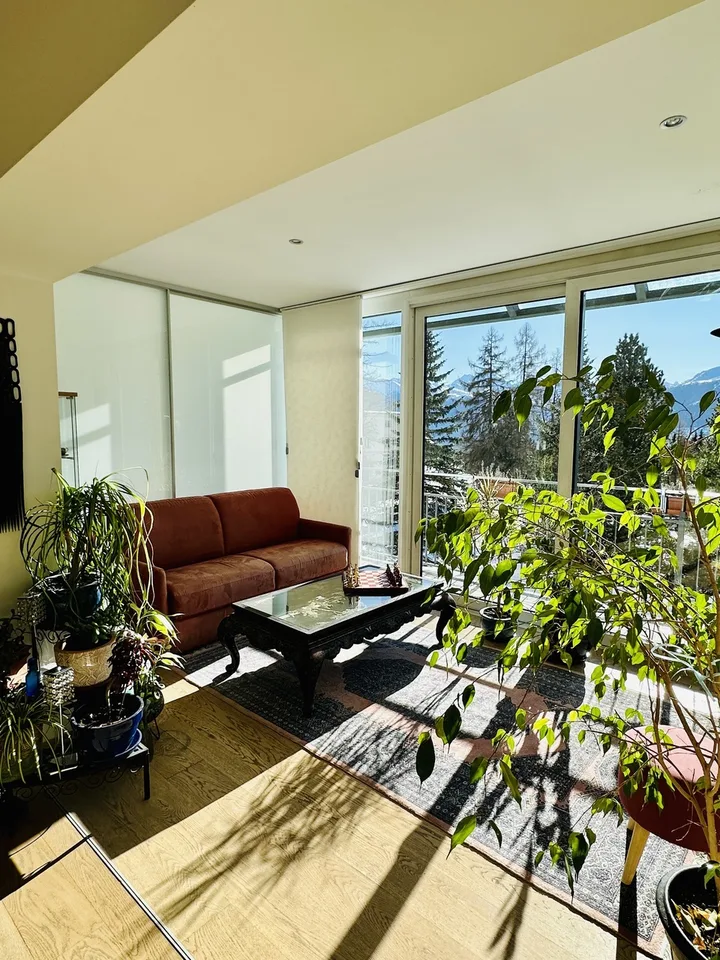 Sehr großes Apartment, 5 Minuten zu Fuß von den violetten Seilbahnen – Foto 7 von 13