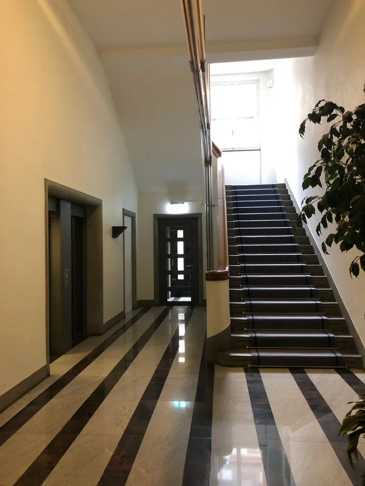 Geschäftshaus Nüschelerstrasse 30