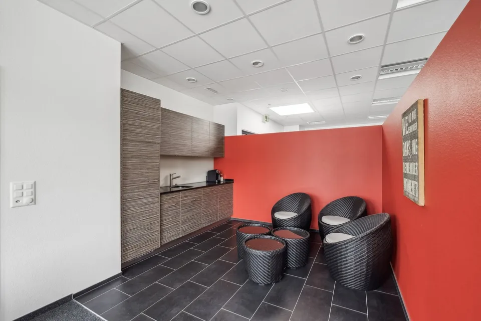 Locaux de bureau de haute qualité – photo 7 sur 8