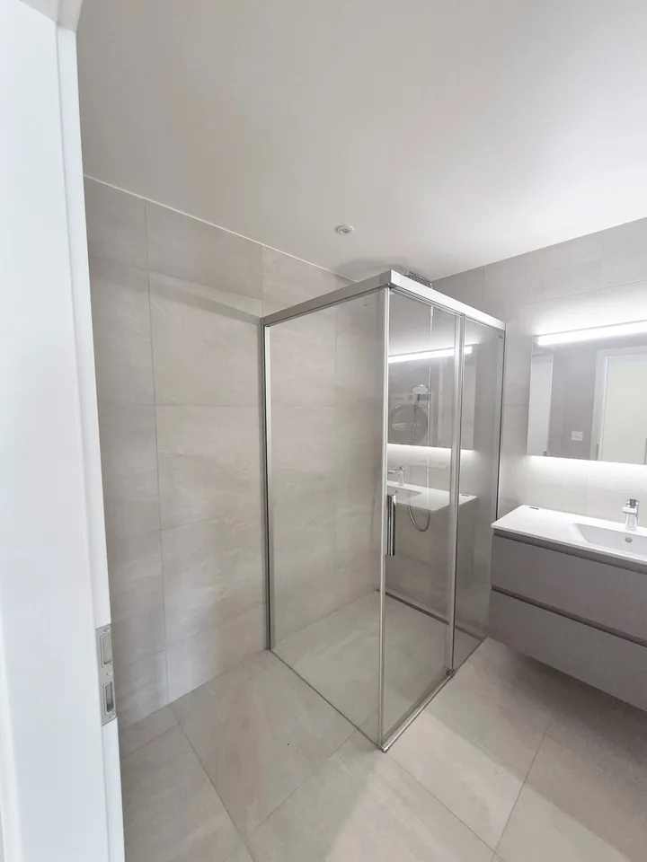 2,5 Zimmer neu mit 80 m² privatem Garten in Neuchâtel – Foto 11 von 14