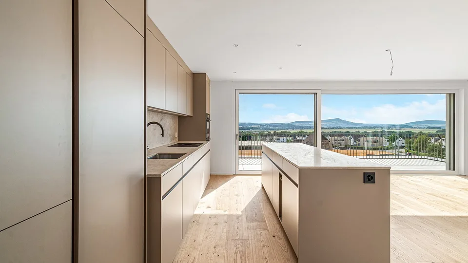 Maisonette en attique exclusive avec vue panoramique et jardin privé