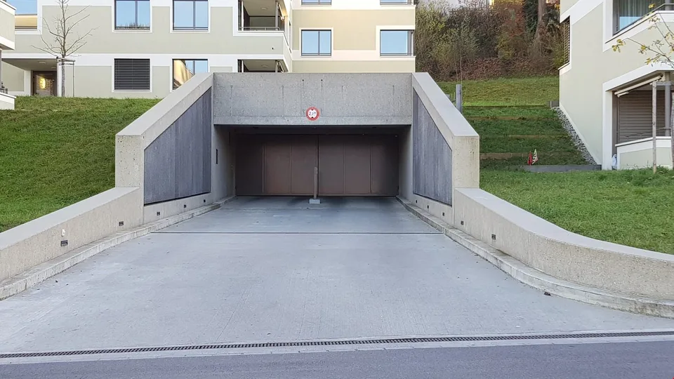 L'Opportunità - Parcheggio con/senza Stazione di Ricarica per Auto