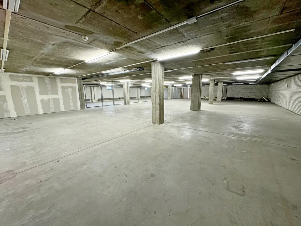 Magazzino in P201 ad Aesch - circa 76 m² – foto 8 di 9