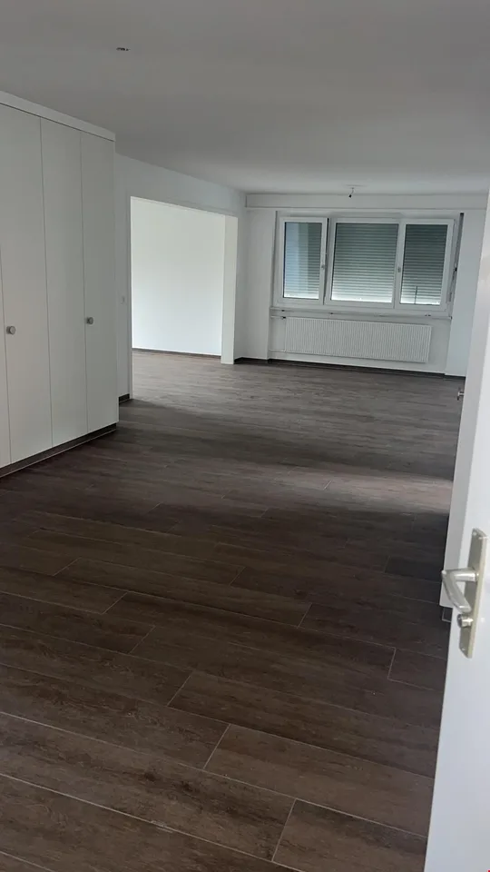 Grosse Wohnung/grand appartement