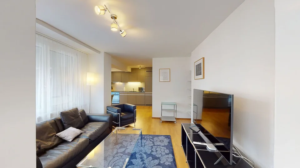 Stilvolle 2-Zimmer-Wohnung mit Balkon in Zürich Wiedikon – Foto 12 von 16