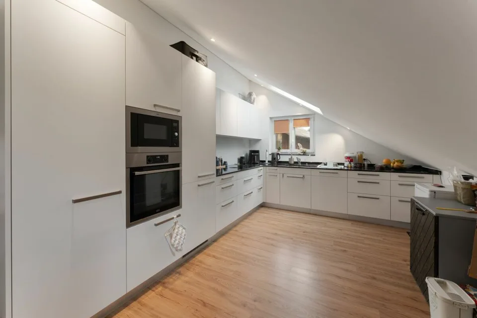 Renovated attic apartment - modern construction standard and living comfort