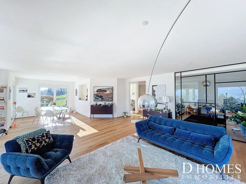 EN EXCLUSIVITÉ I Magnifique villa avec vue imprenable sur le lac