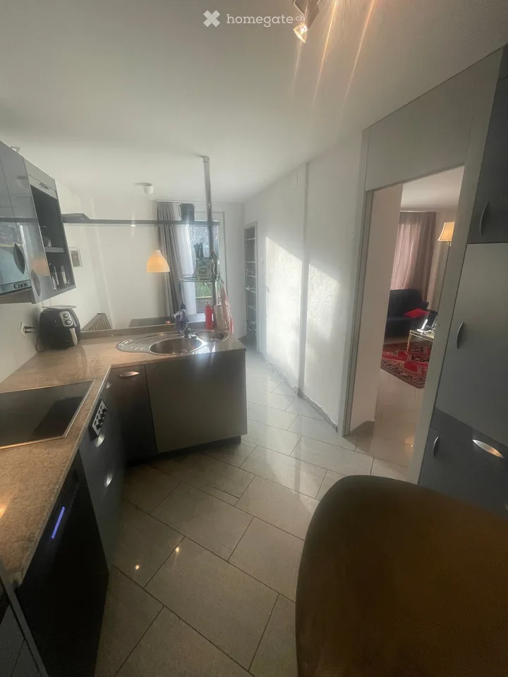 Incantevole appartamento di 3.5 locali con quota di giardino e veranda vicino al lago – Steckborn