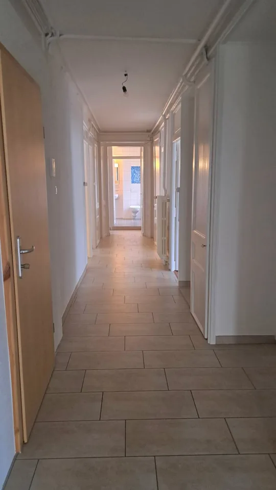 Wohnung mit 6 Zimmern im Zentrum von Fleurier