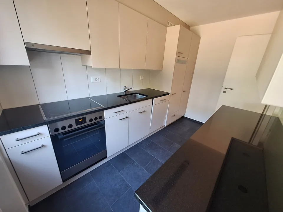 Helle 3.5-Zimmer-Wohnung mit Balkon – Ihr neues Zuhause in Jegenstorf