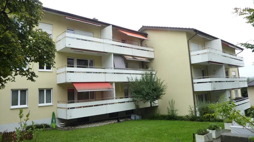 Helle 3.5-Zimmer-Wohnung mit Balkon – Ihr neues Zuhause in Jegenstorf