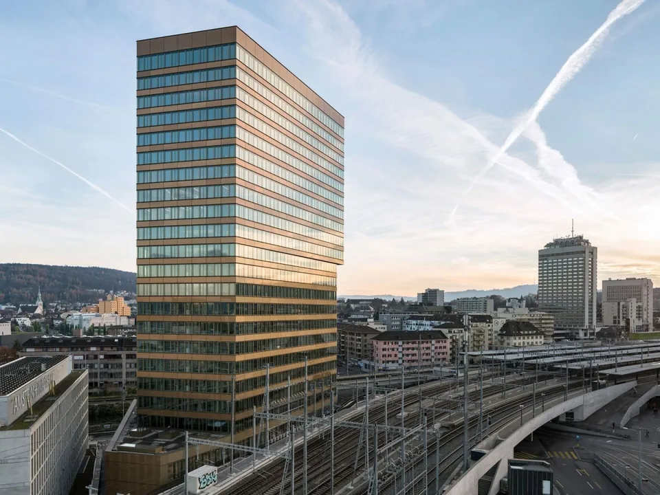 Motorradarkplätze an zentraler Lage in Zürich Oerlikon