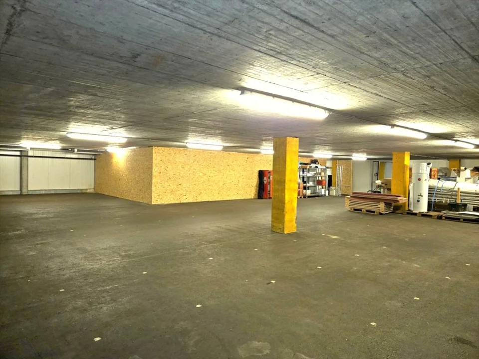 Freie Lager- und/oder Büroflächen nahe Bahnhof Utzenstorf – Foto 10 von 11