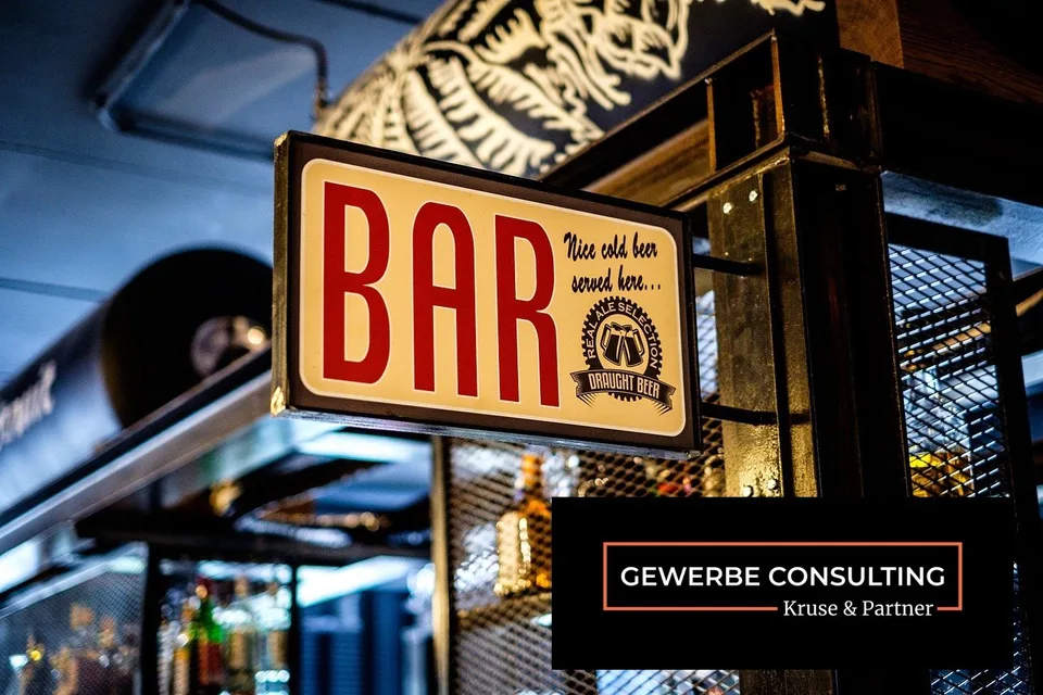 Stadt Zürich: Grosszügige Bar mit Raucherlounge an Zentraler Lage zu verkaufen