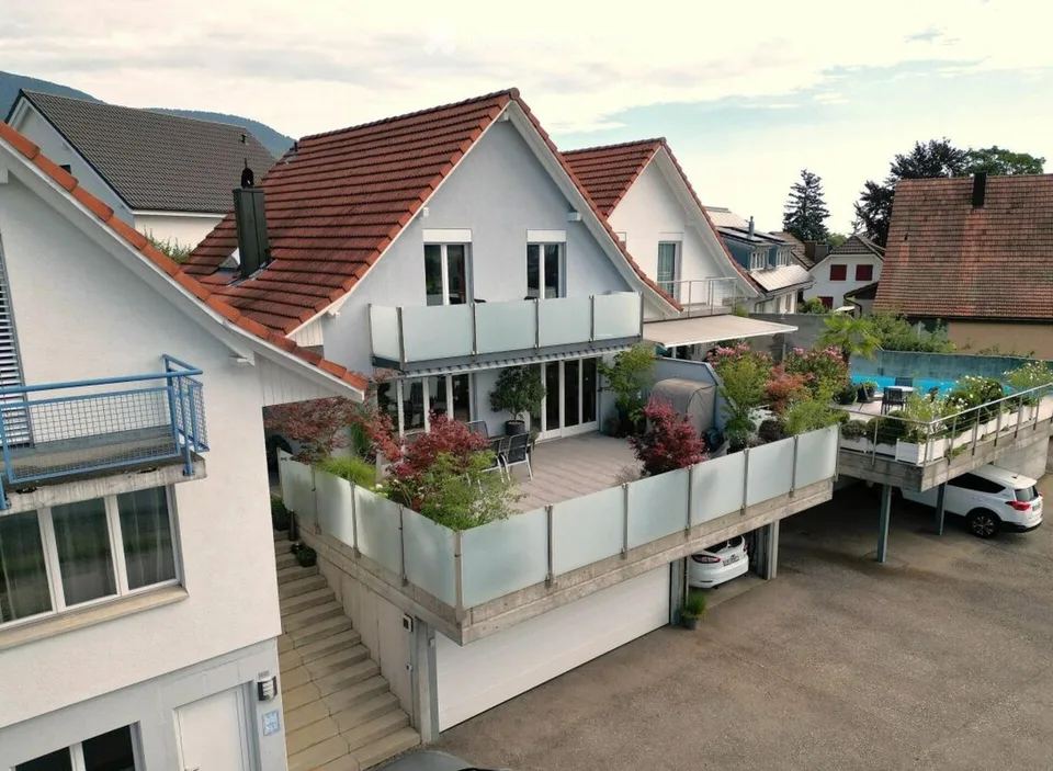 Casa unifamiliare 4.5 locali con sala hobby e grande terrazza con vista panoramica fantastica sulle Alpi