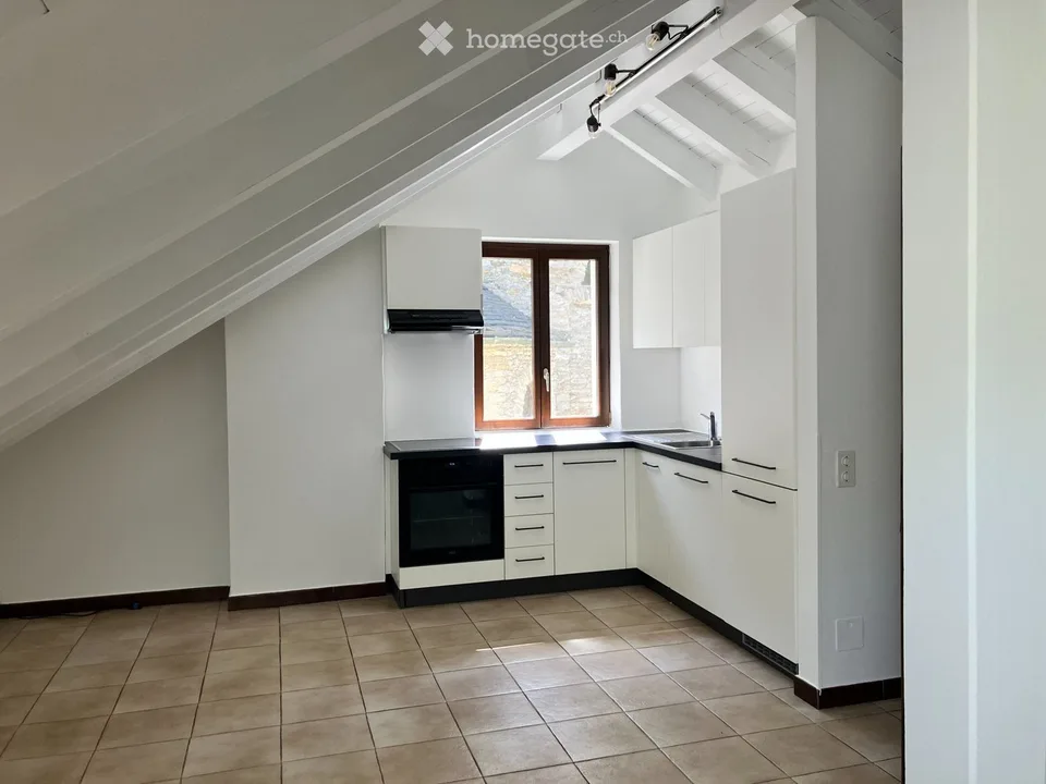 Zu vermieten in Personico eine 3.5-Zimmer-Mansardenwohnung
