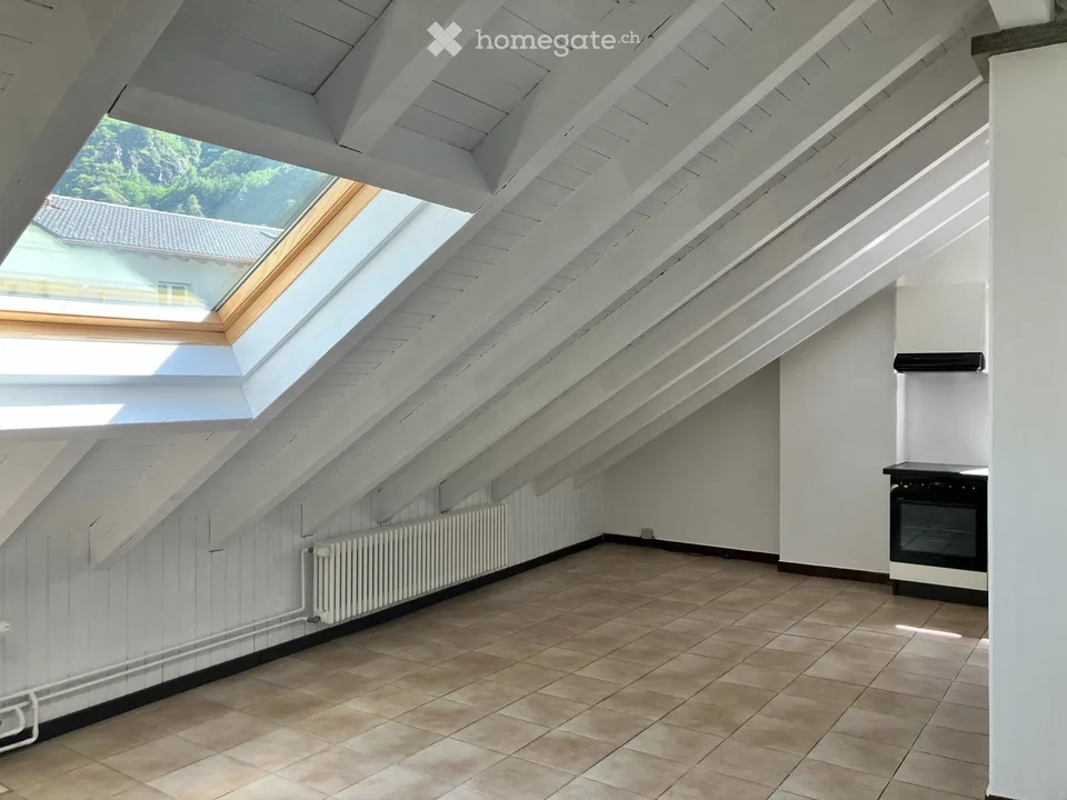 Zu vermieten in Personico eine 3.5-Zimmer-Mansardenwohnung