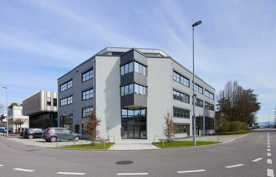 VIELSEITIGE BÜRO- UND GEWERBEFLÄCHEN