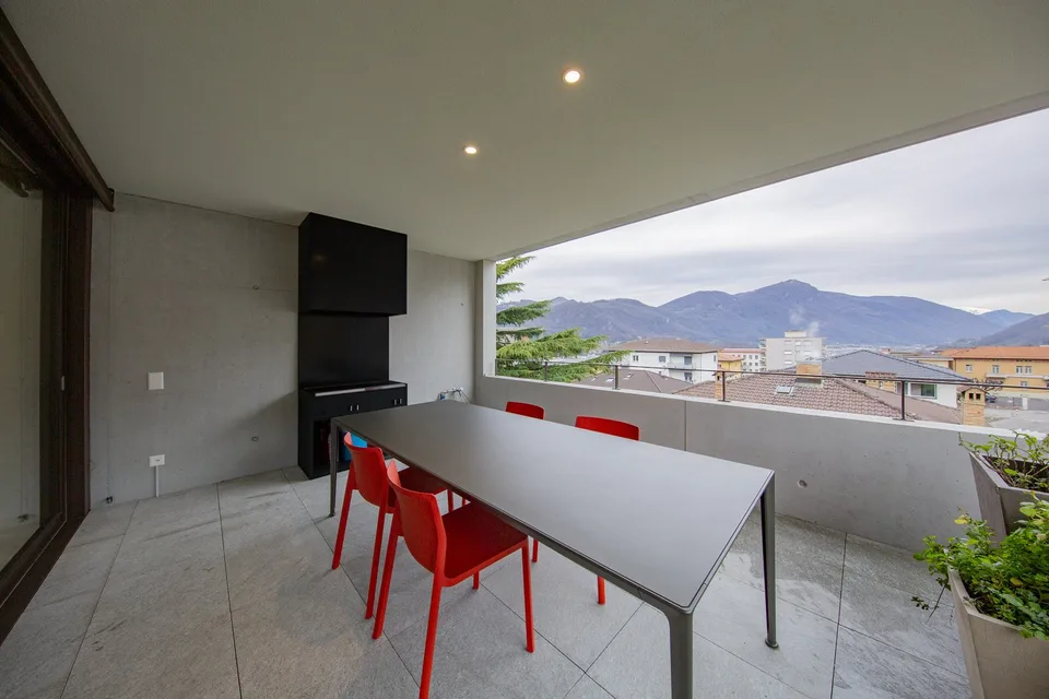 MENDRISIO – PENTHOUSE AVEC VIE EN PLEIN AIR EXCLUSIVE