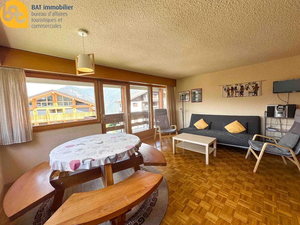 Appartement lumineux au centre de Vercorin - location touristique
