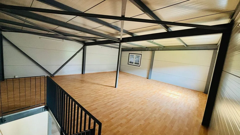 Espaces commerciaux modernes de 2 pièces à louer à Rorschacherberg
