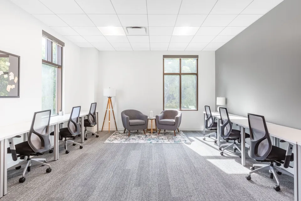 Office for 4 at Spaces Nations