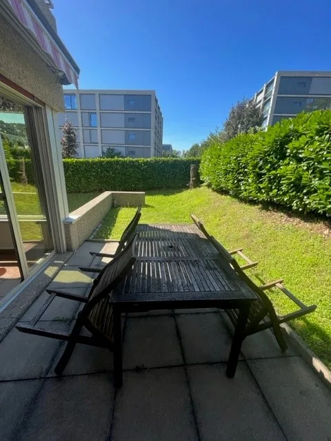 Büro/Arztpraxis/Schönheitsstudio ev. bereits möbliert