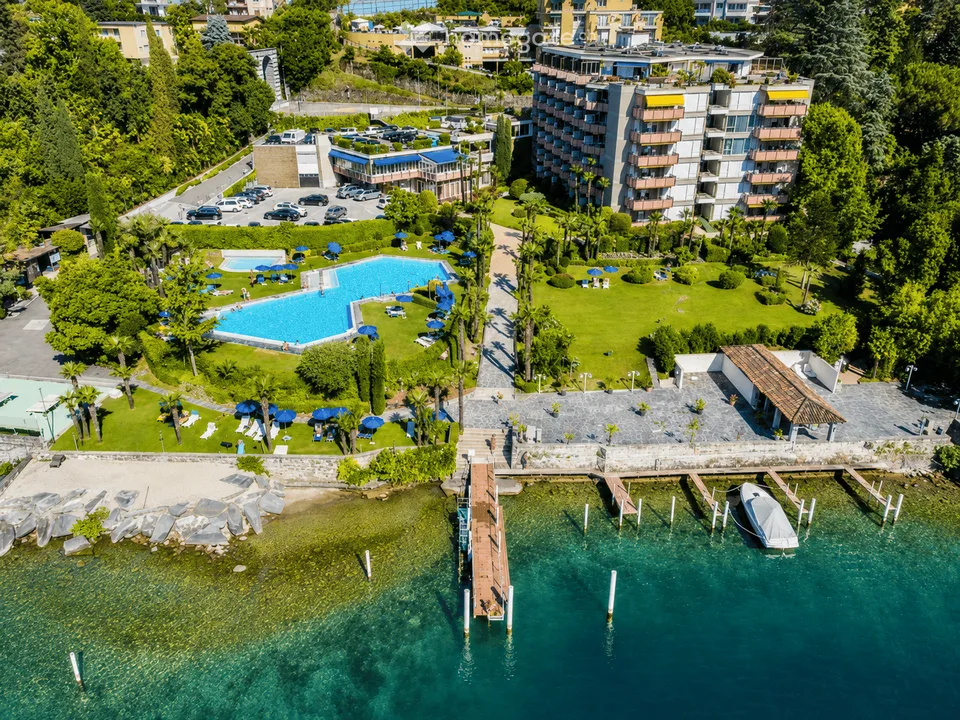 Appartamento arredato 2 locali al 5° piano con accesso al lago a Bissone