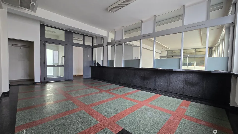 Spazio commerciale in posizione centrale a Biel