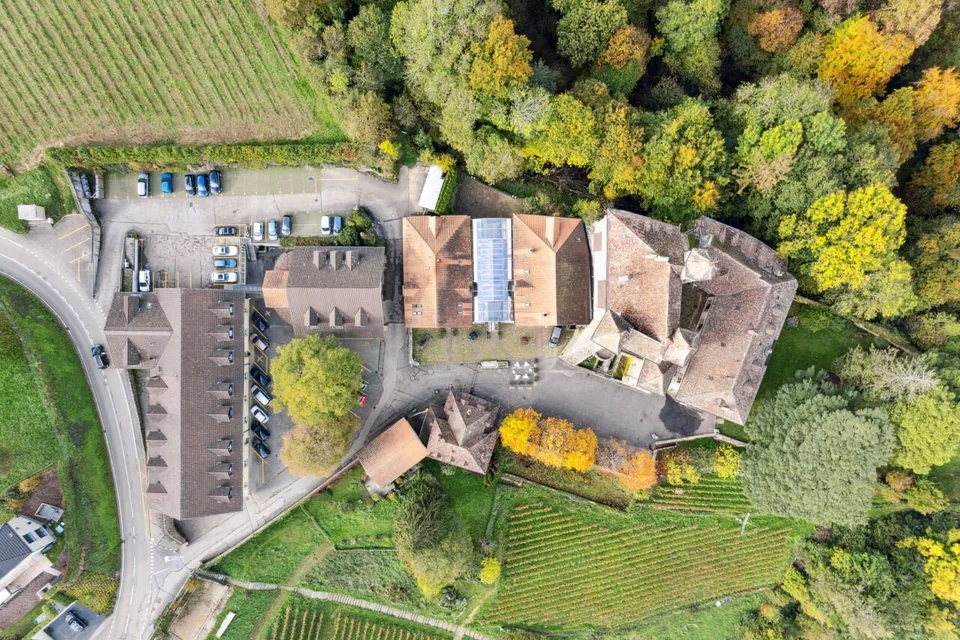 Bureau privatif de 30m² au Château de Vaumarcus