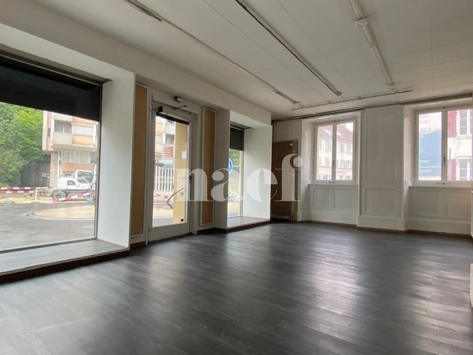 Lokal mit Schaufenster und separatem Eingang im Stadtzentrum